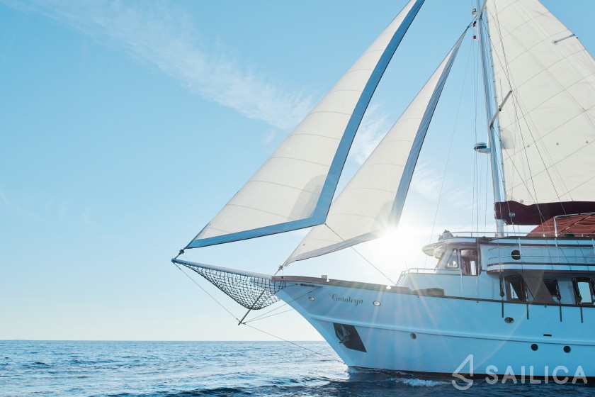 Gulet - Yacht Charter Sailica