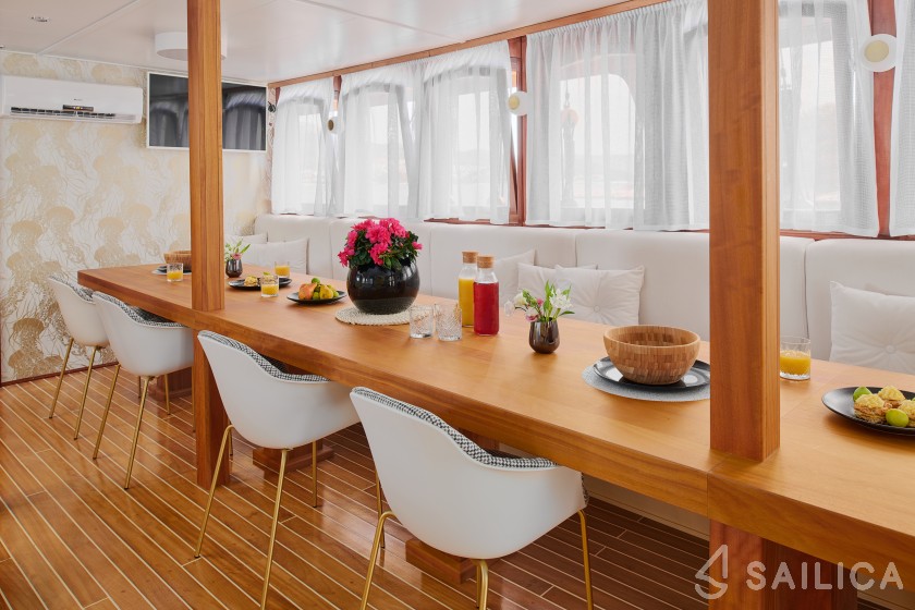 Gulet - Yacht Charter Sailica