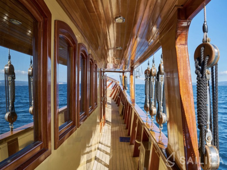 Gulet - Yacht Charter Sailica