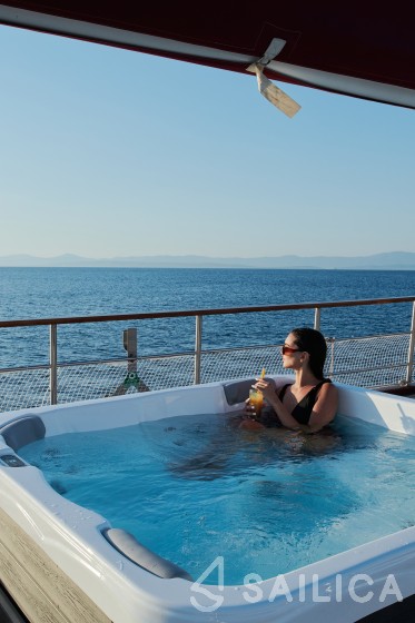 Gulet - Yacht Charter Sailica