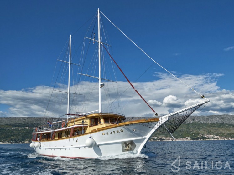 Gulet - Yacht Charter Sailica