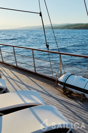 Gulet - Yacht Charter Sailica