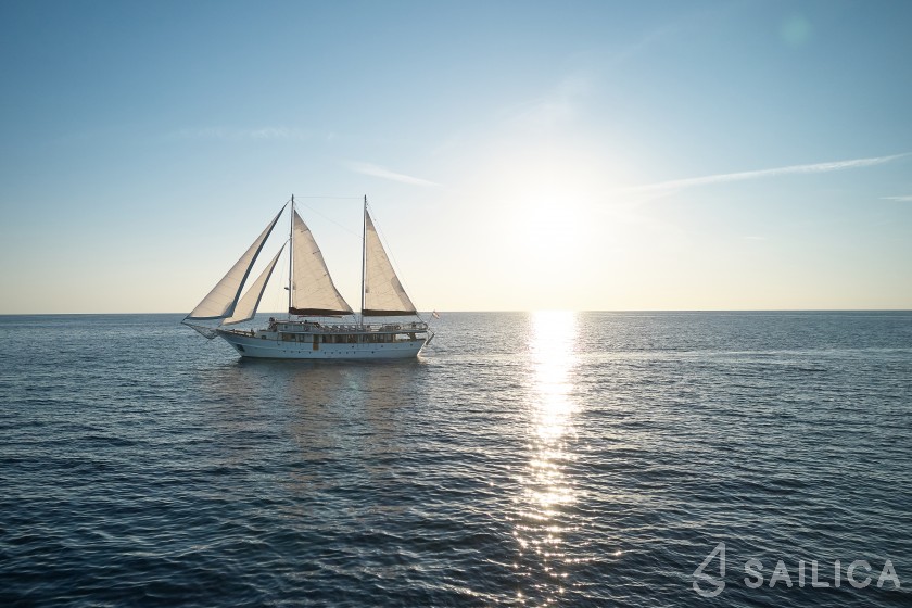 Gulet - Yacht Charter Sailica