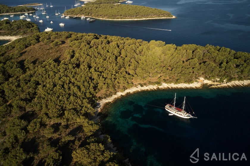 Gulet - Yacht Charter Sailica