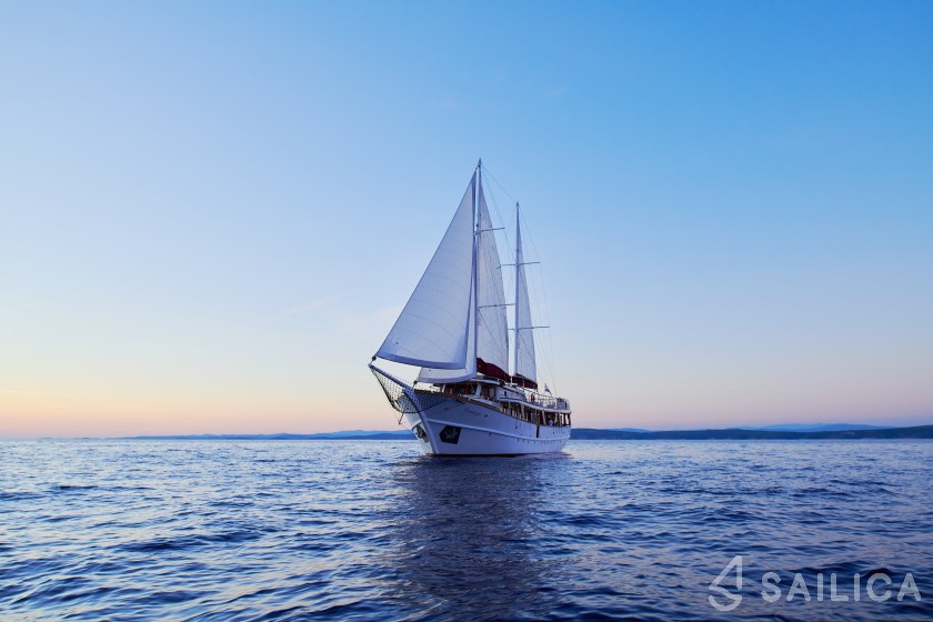 Gulet - Yacht Charter Sailica