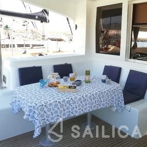 Lagoon 40 - Yacht Charter Sailica