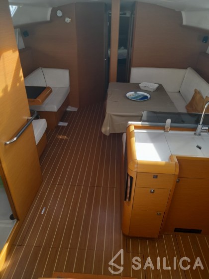 Sun Odyssey 439 - Yacht Charter Sailica