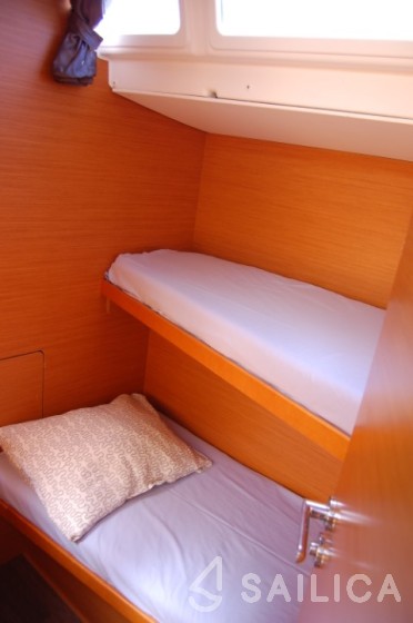 Sun Odyssey 519 - Yacht Charter Sailica