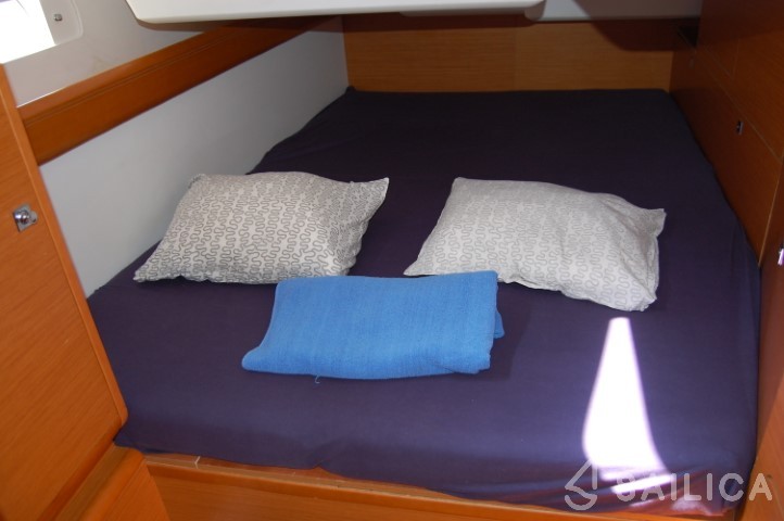 Sun Odyssey 519 - Yacht Charter Sailica