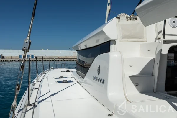 Lagoon 46  - Yacht Charter Sailica