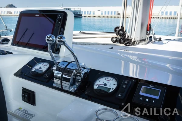 Lagoon 46  - Yacht Charter Sailica