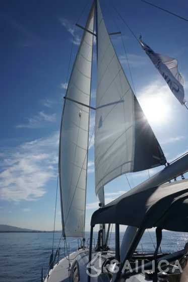 Oceanis 50 Family - Yacht Charter Sailica