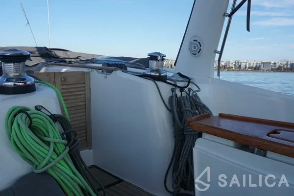 Oceanis 50 Family - Yacht Charter Sailica