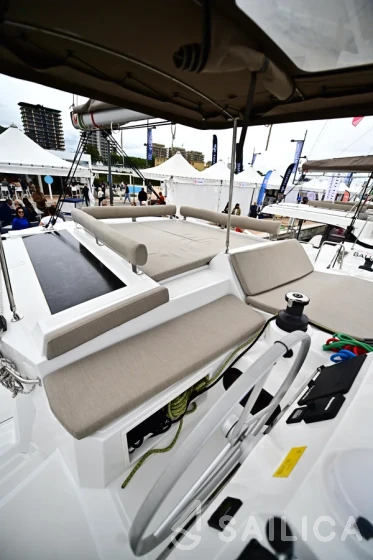 Bali 4.2 - Yacht Charter Sailica