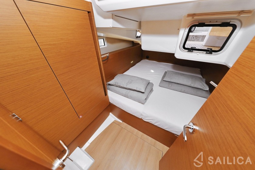 Sun Odyssey 440 - Yacht Charter Sailica