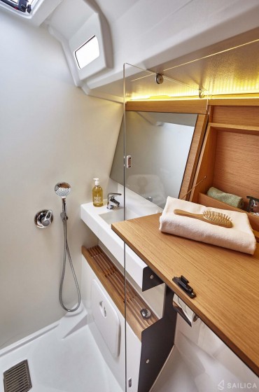Sun Odyssey 440 - Yacht Charter Sailica