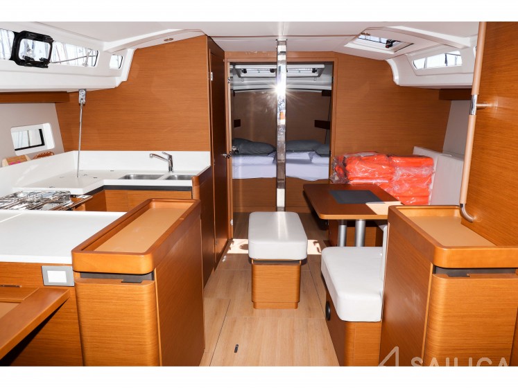 Sun Odyssey 440 - Yacht Charter Sailica