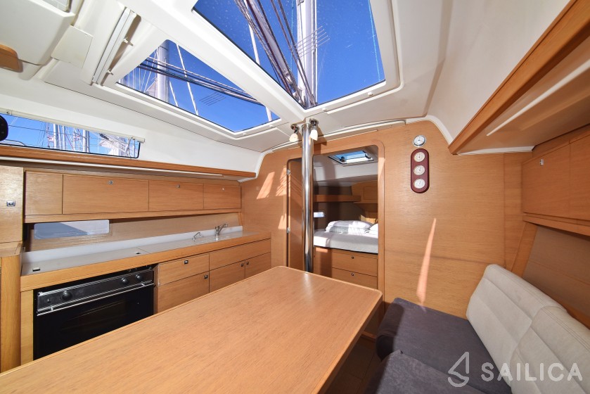 Dufour 382 GL - Yacht Charter Sailica