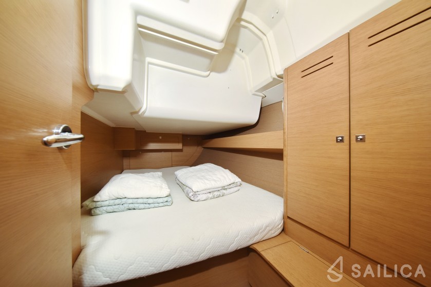 Dufour 382 GL - Yacht Charter Sailica