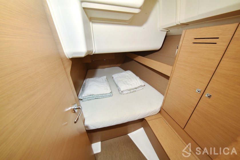 Dufour 382 GL - Yacht Charter Sailica
