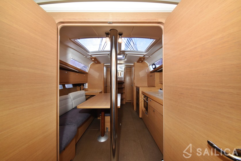 Dufour 382 GL - Yacht Charter Sailica