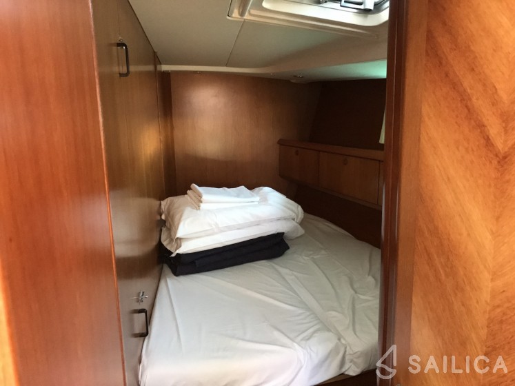 Sun Odyssey 54DS - Yacht Charter Sailica