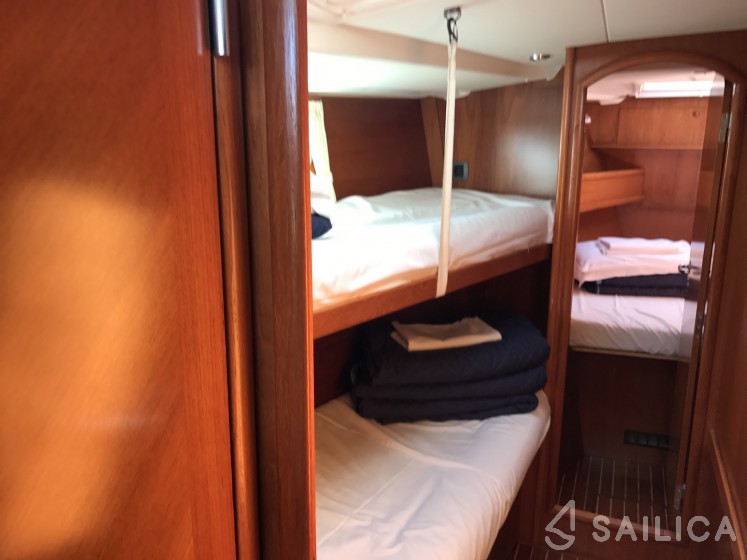 Sun Odyssey 54DS - Yacht Charter Sailica