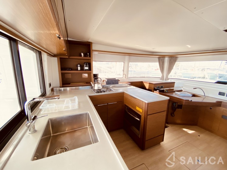 Lagoon 46  - Yacht Charter Sailica