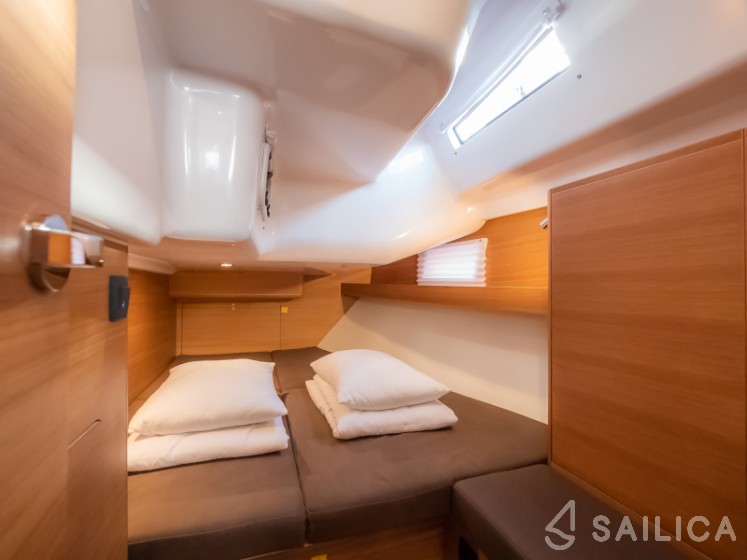 Elan Impression 45.1 - Yacht Charter Sailica