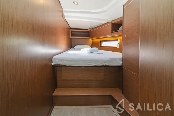 Oceanis 46.1 - Yacht Charter Sailica
