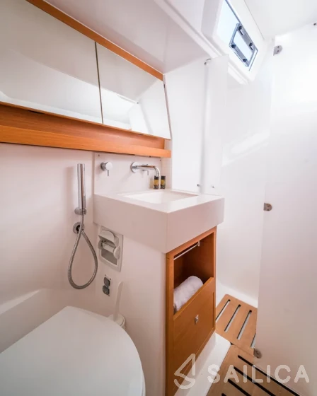 Dufour 530 - Yacht Charter Sailica