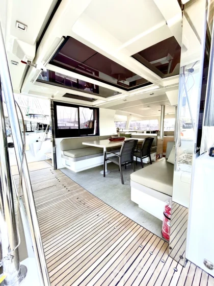 Bali 4.1 - Yacht Charter Sailica