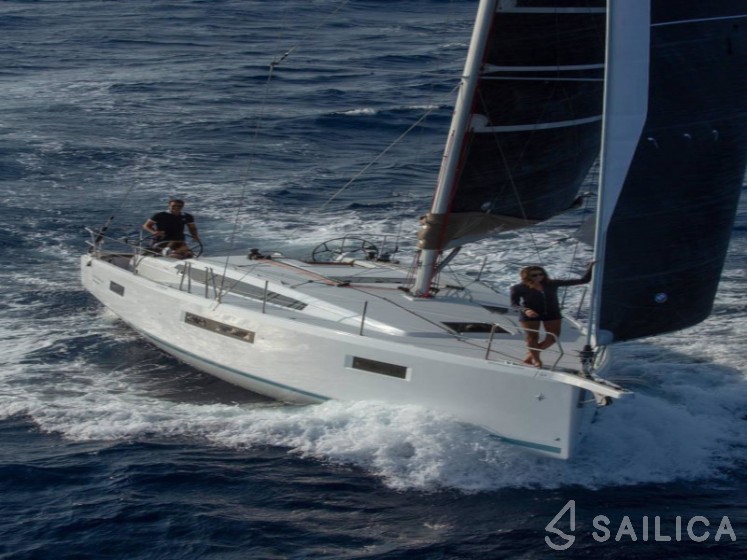 Sun Odyssey 410 - Yacht Charter Sailica