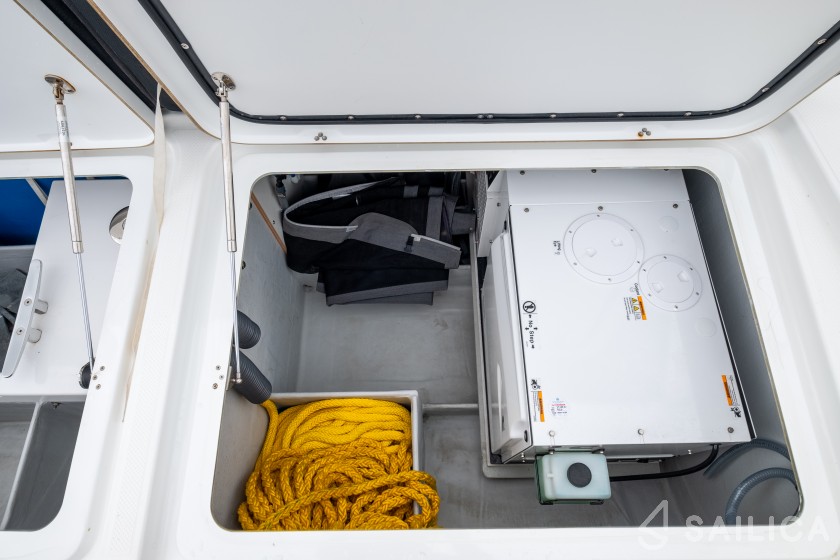 Astréa 42 - Yacht Charter Sailica