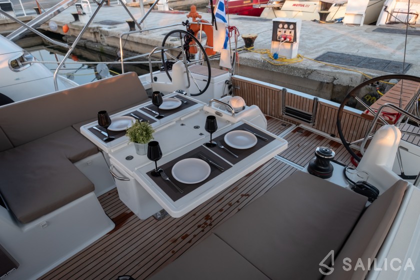 Sun Odyssey 440 - Yacht Charter Sailica