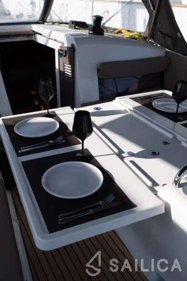 Sun Odyssey 440 - Yacht Charter Sailica
