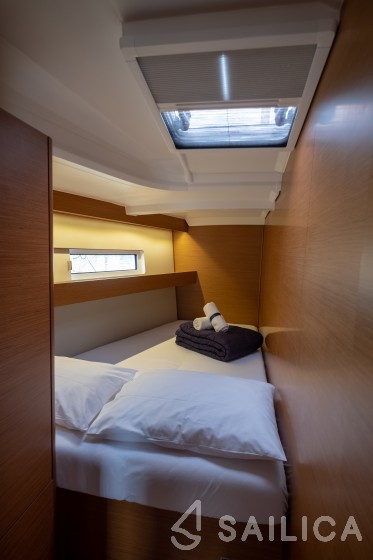 Sun Odyssey 440 - Yacht Charter Sailica