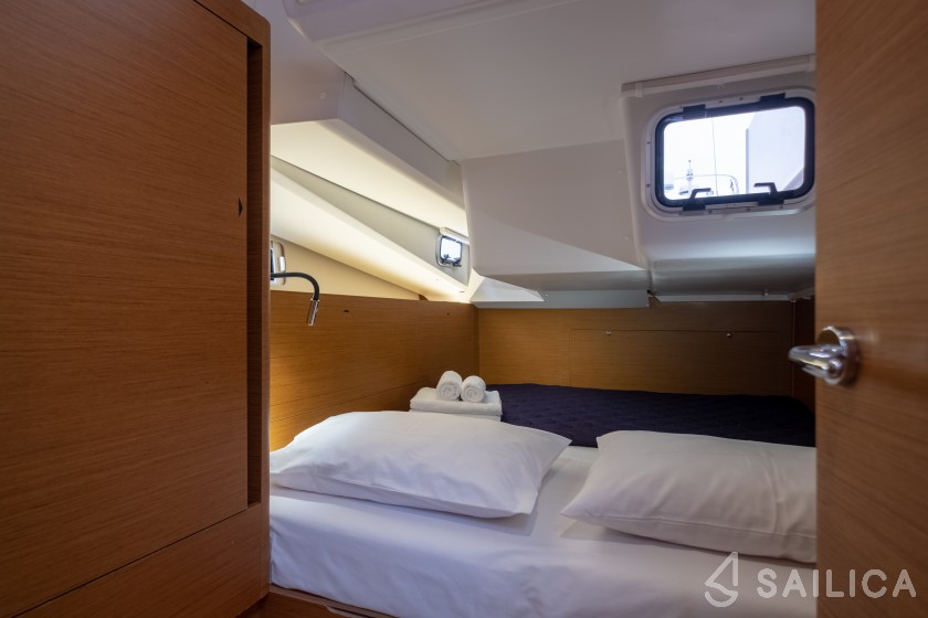 Sun Odyssey 440 - Yacht Charter Sailica