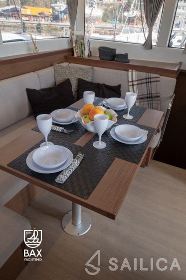 Lagoon 40 - Yacht Charter Sailica