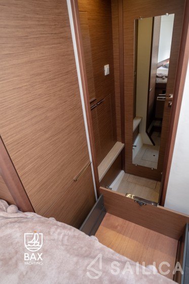Lagoon 40 - Yacht Charter Sailica