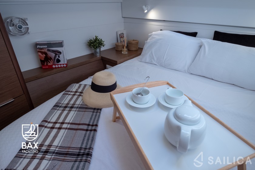 Lagoon 40 - Yacht Charter Sailica