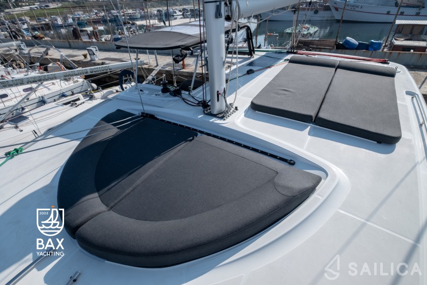 Lagoon 40 - Yacht Charter Sailica