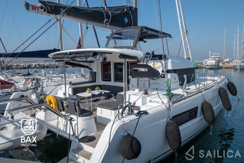 Lagoon 40 - Yacht Charter Sailica