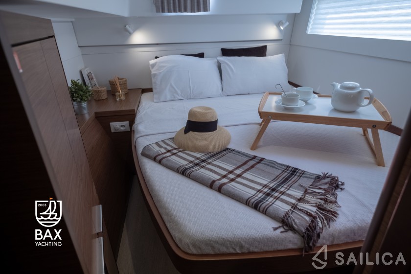 Lagoon 40 - Yacht Charter Sailica