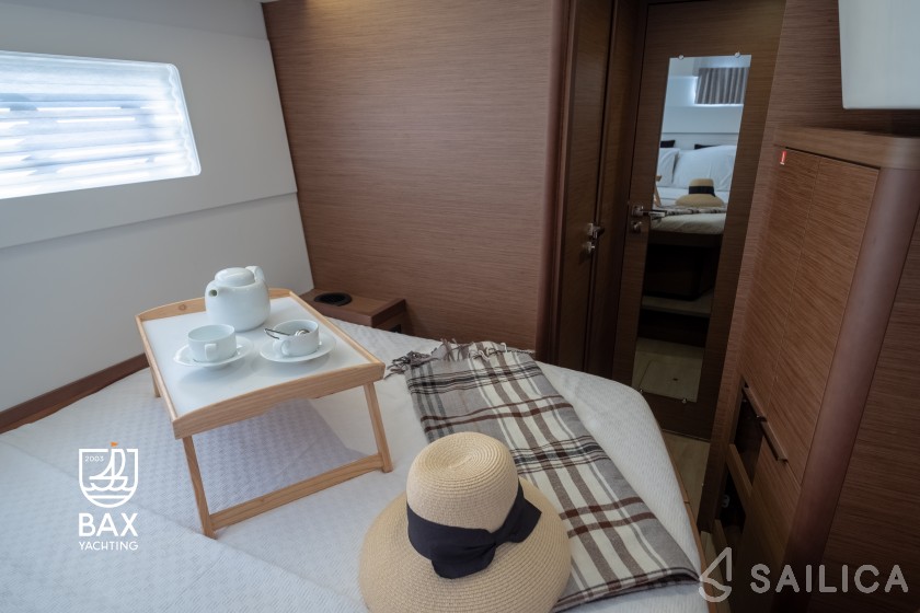 Lagoon 40 - Yacht Charter Sailica