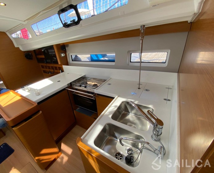 Sun Odyssey 440 - Yacht Charter Sailica