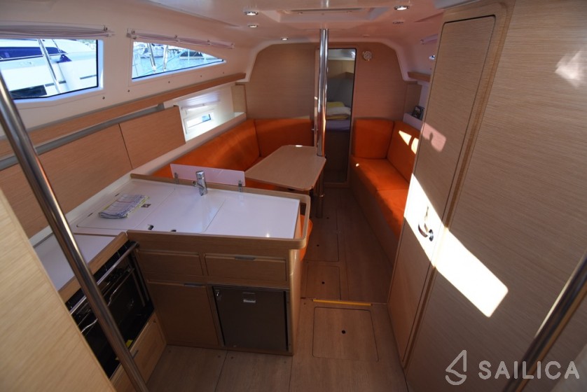 Elan 35 Impression - Yacht Charter Sailica