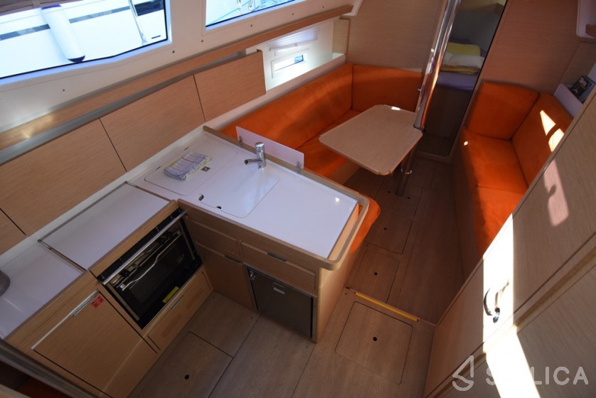 Elan 35 Impression - Yacht Charter Sailica