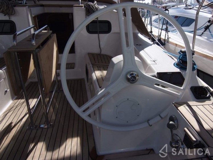 Elan 35 Impression - Yacht Charter Sailica