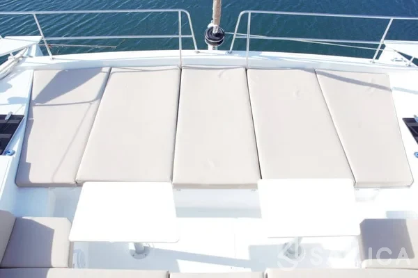 Bali 4.3 - Yacht Charter Sailica
